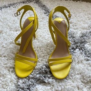 Yellow heels 8.5